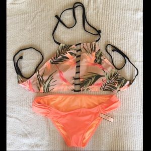 Victoria’s Secret bikini